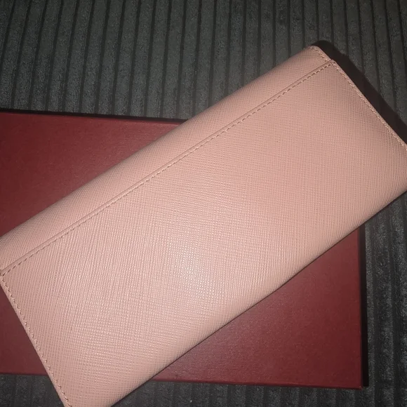 Salvatore Ferragamo Vara Bow long wallet Pink Box Included - Picture 4 of 10